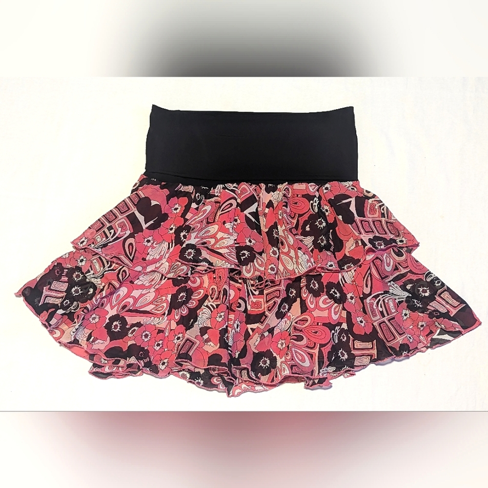 BEBE Floral Silk Ruffle Layered Mini Skirt Stretch Waist Pink Black MEDIUM